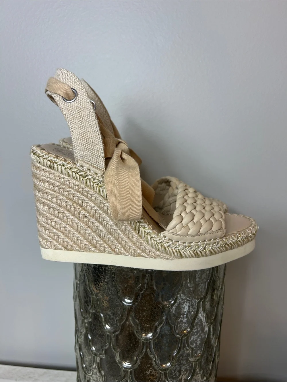 Vince Camuto Wedge espadrilles